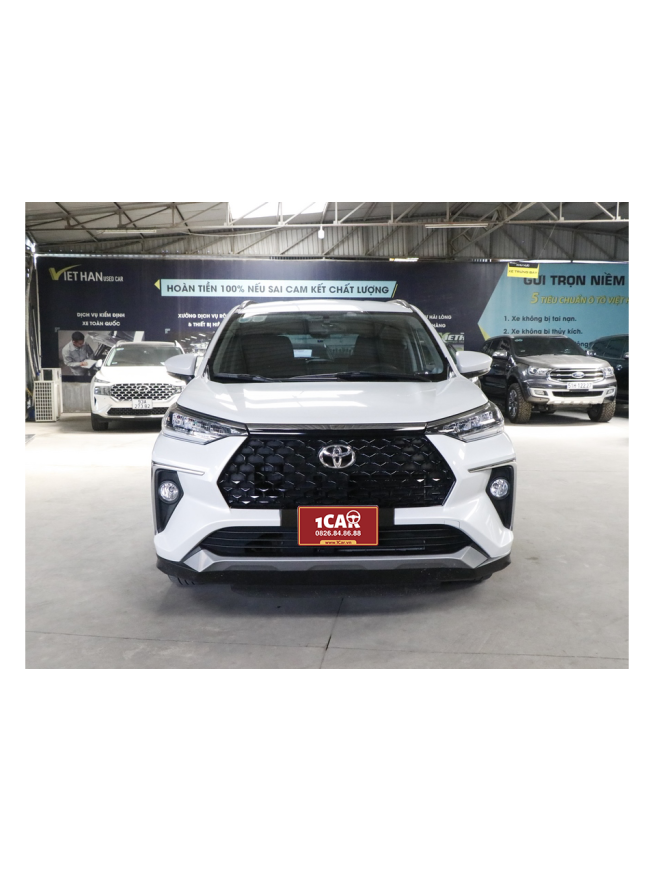 Toyota Veloz 1.5 AT bản CVT 2022 trả trước 255 triệu đồng